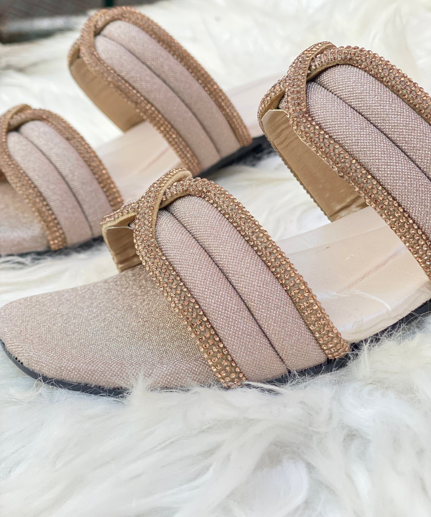 Golden Grace Sliders